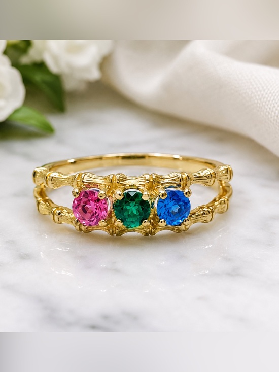 Jewelry - Vintage Gold Plated 3 Stone CZ Sample Ring Size 7 Birthstone